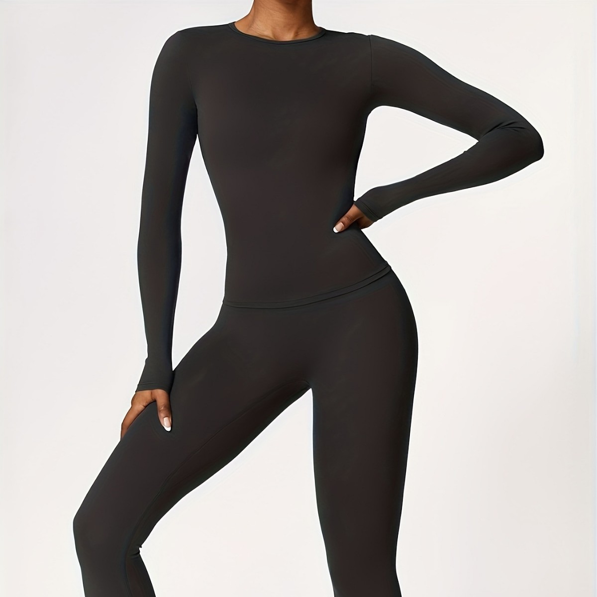 Tight-fitting yoga suit slim l - Pilates & Yoga Unleashed Studio review and price