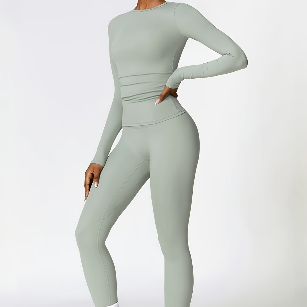 Tight-fitting yoga suit slim l - Pilates & Yoga Unleashed Studio review and price